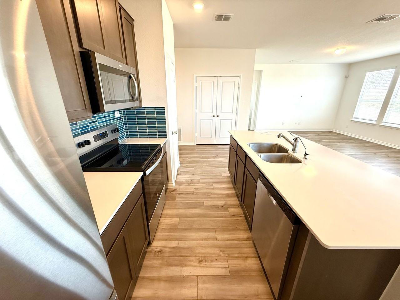 2519 Chronos Dr - Photo 6 of 20