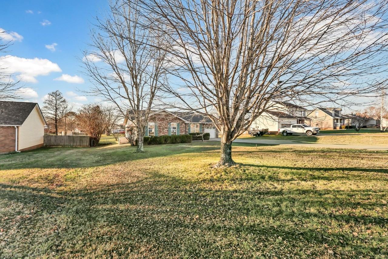 3708 Trenton Rd - Photo 3 of 28