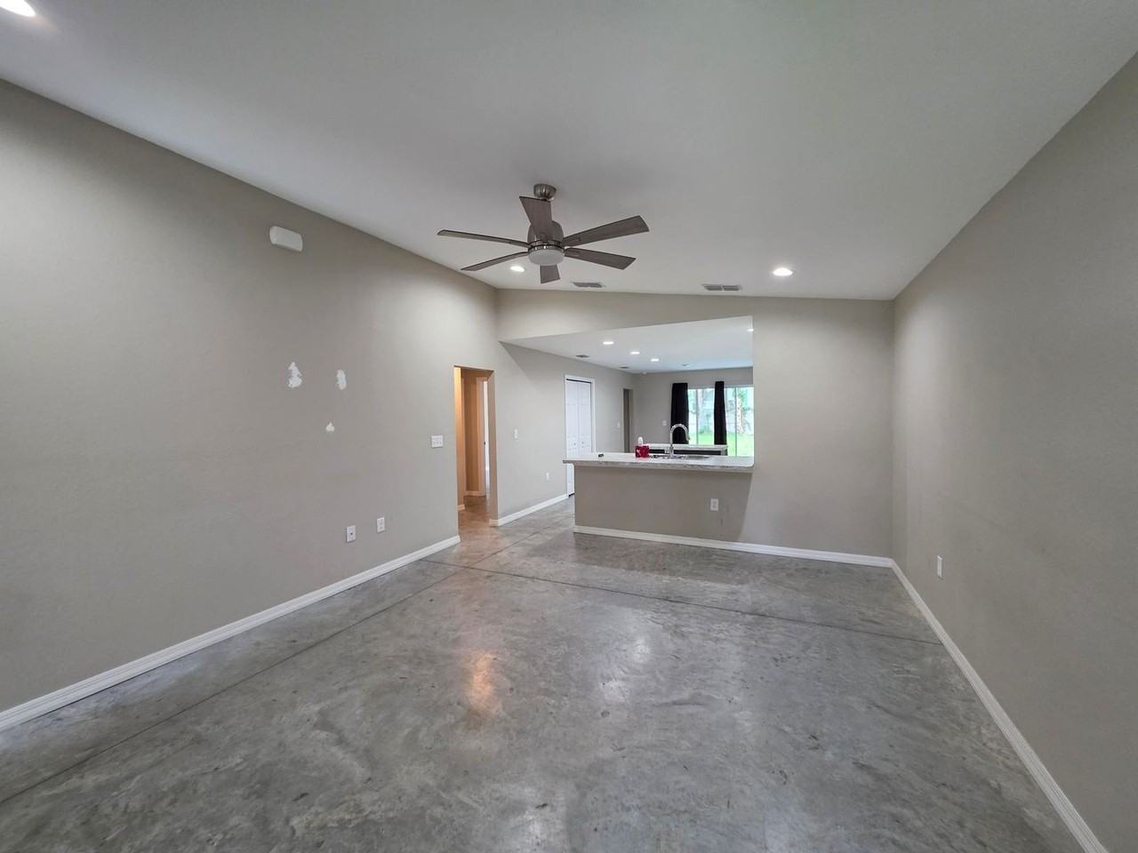 447 Avenue A Ne - Photo 7 of 20