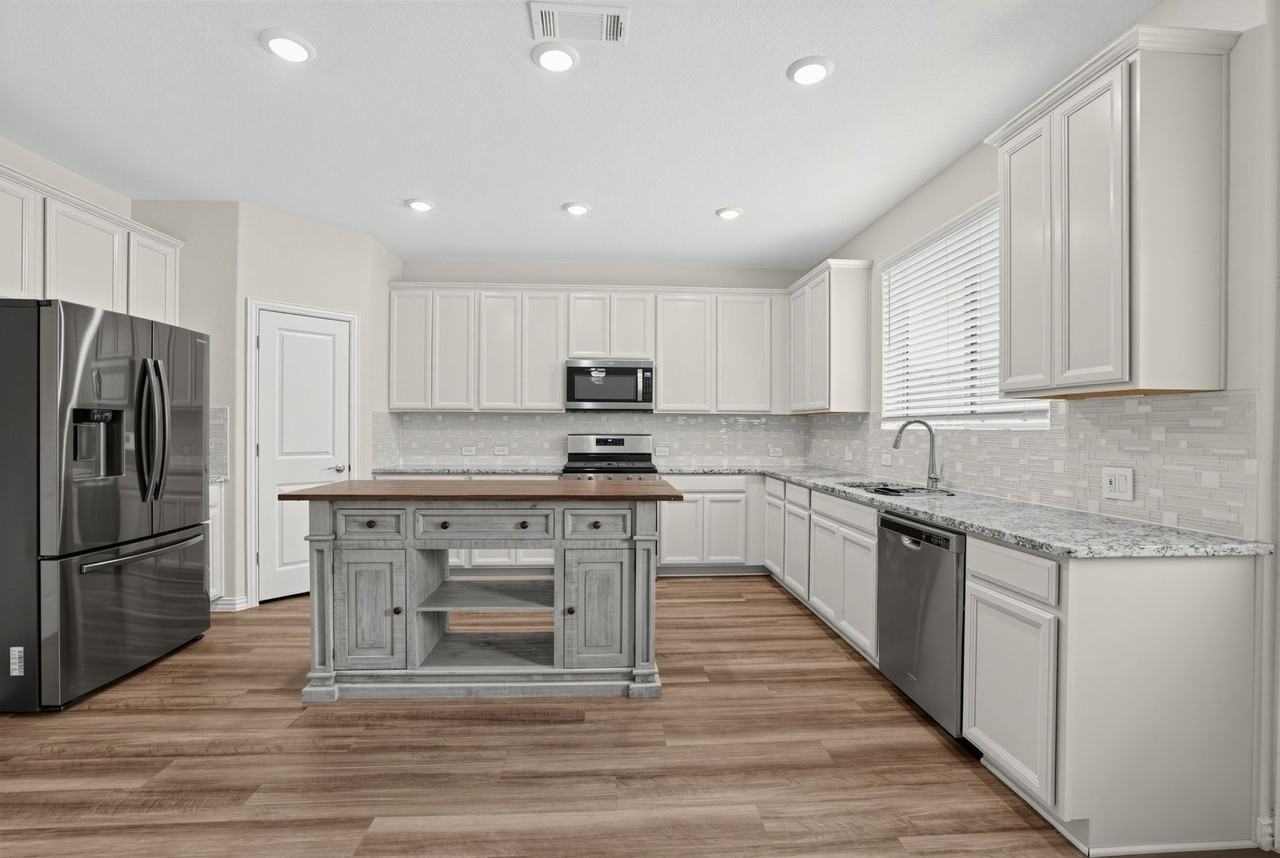 1620 Berry Ridge Trl - Photo 6 of 20