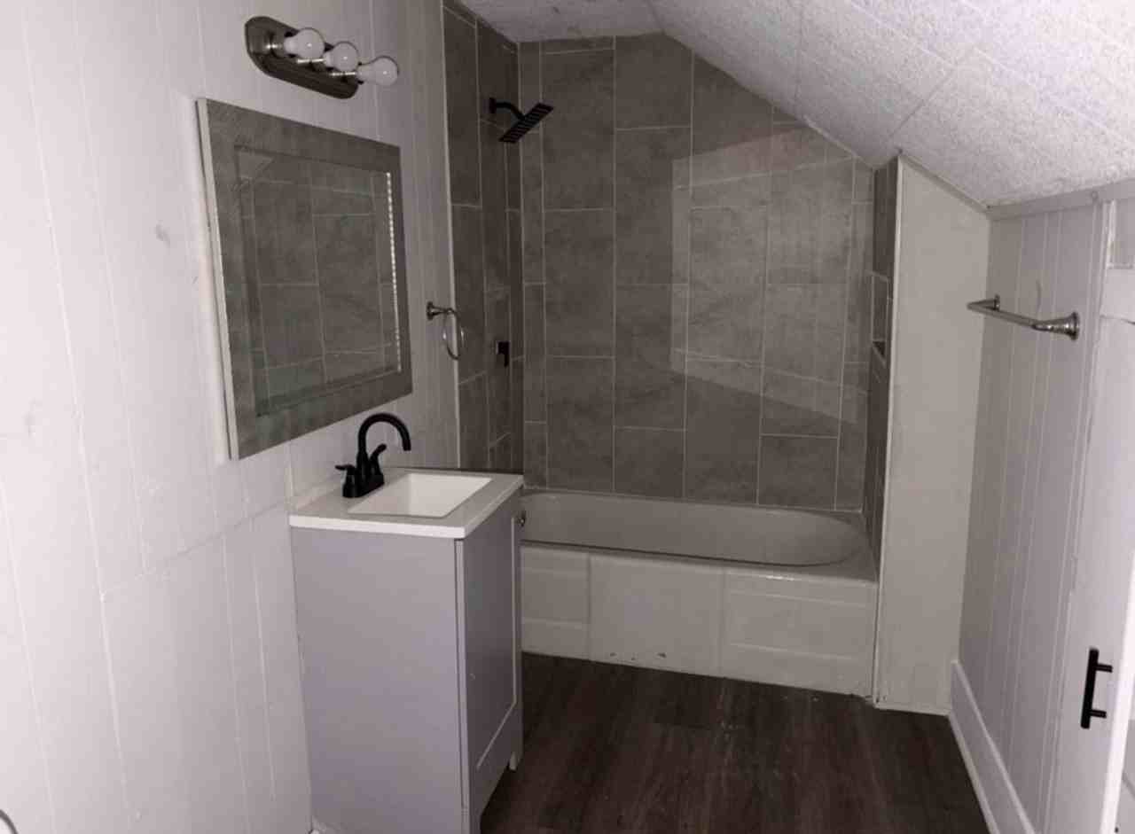 931 9th Ave - Photo 2 of 21