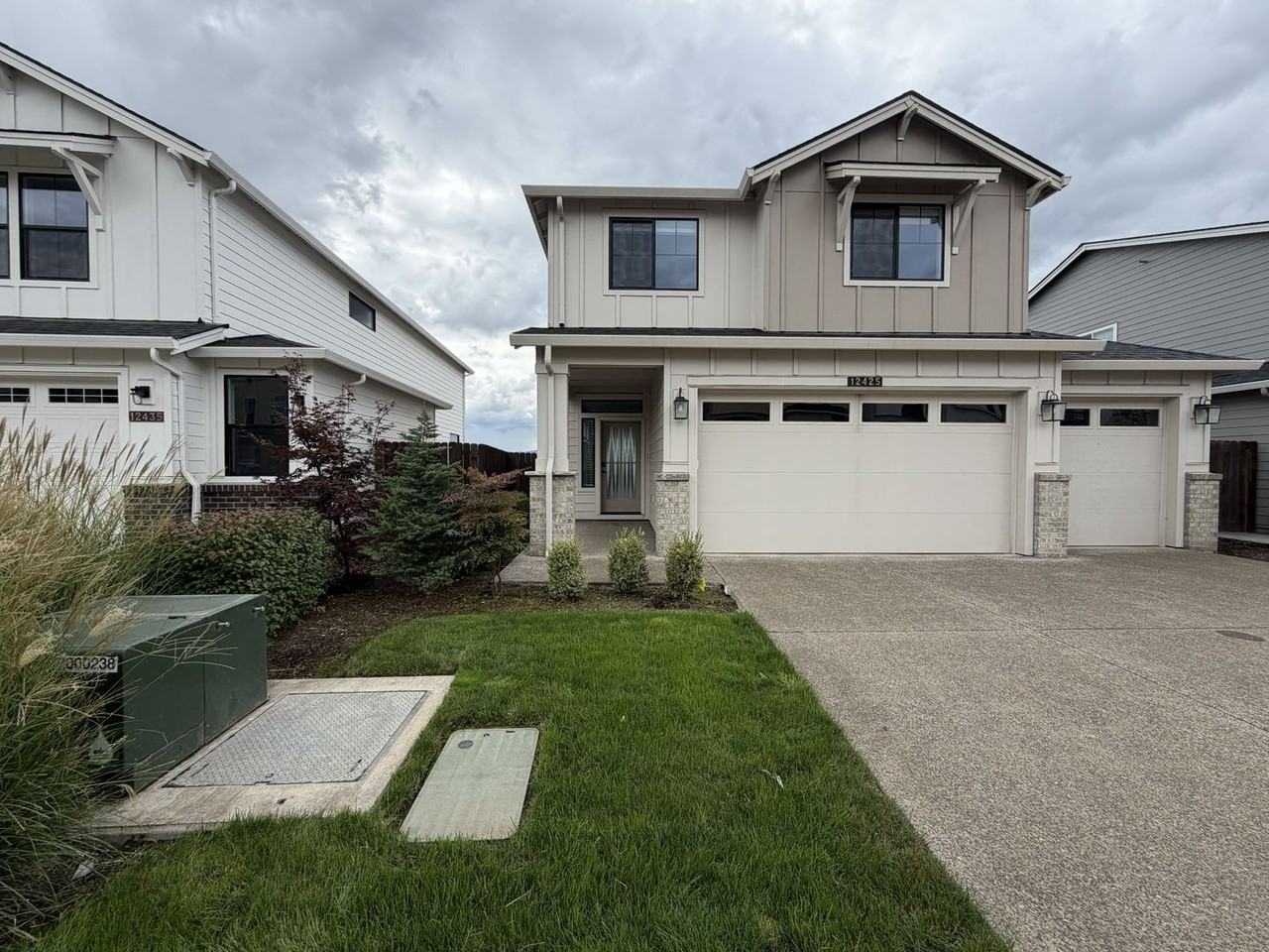 12425 Sw Silvertip St - Photo 3 of 50