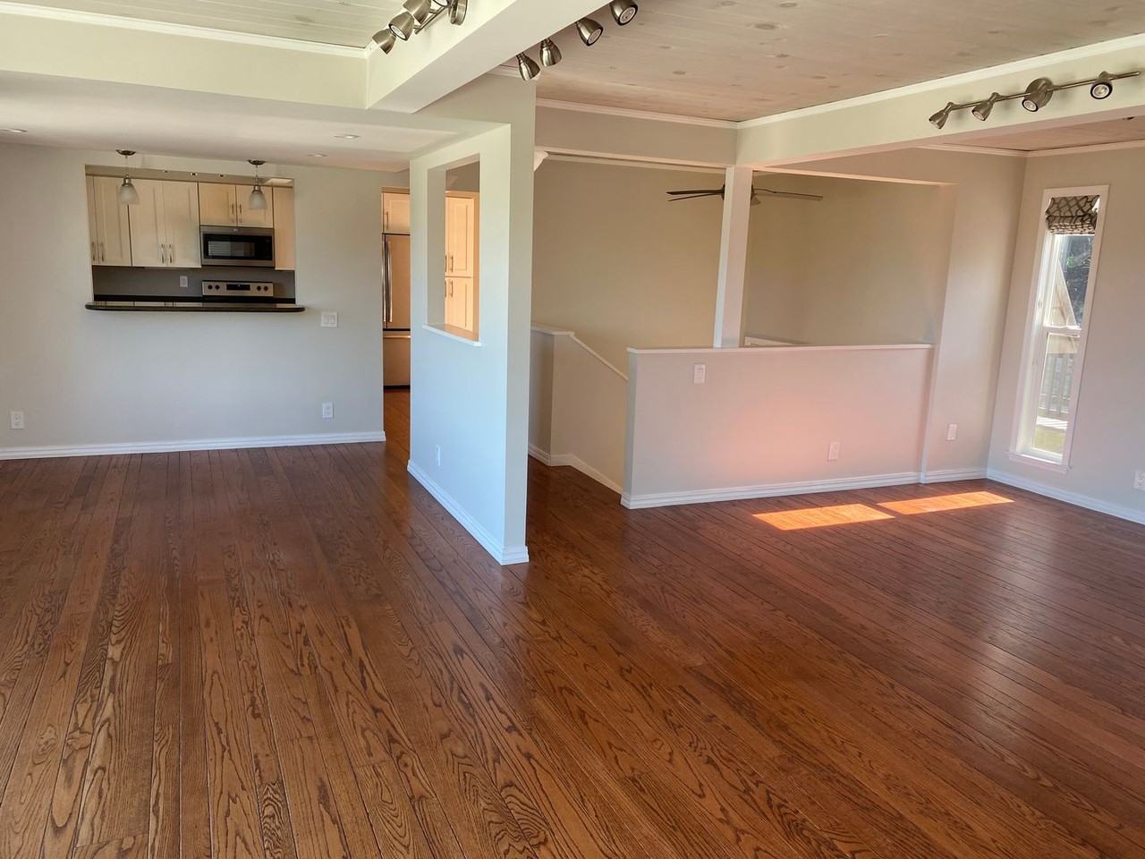 145 Stanford Ave - Photo 4 of 11