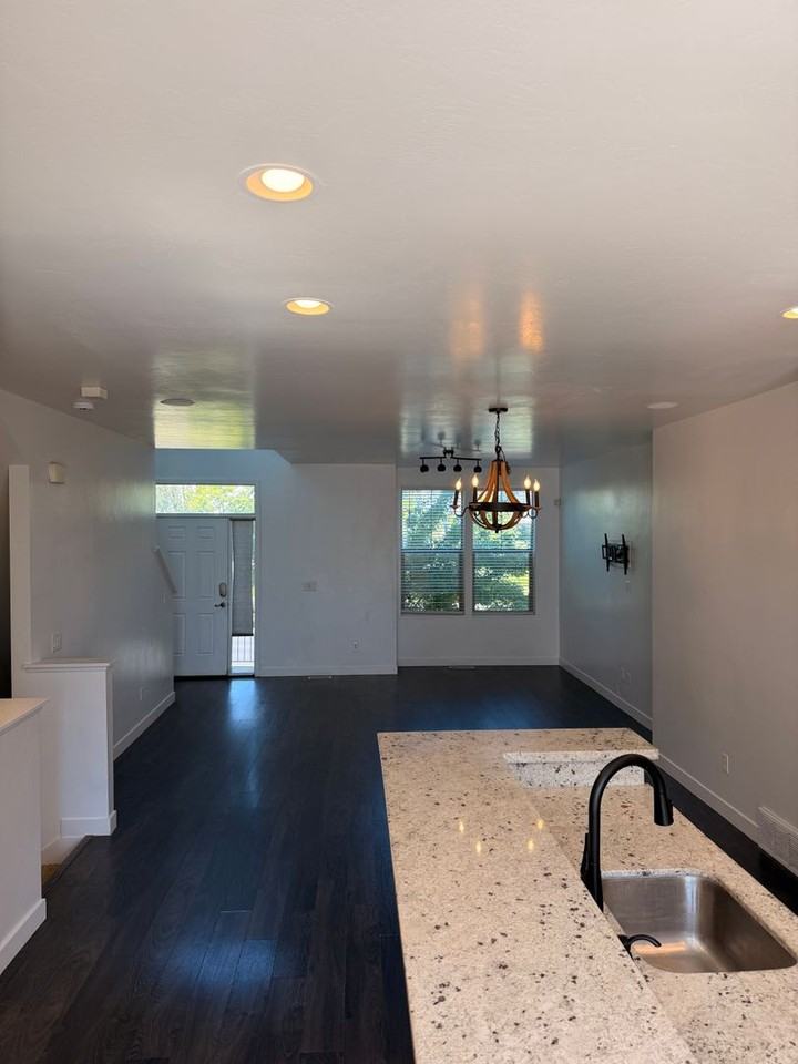4827 W South Jordan Pkwy - Photo 2 of 14