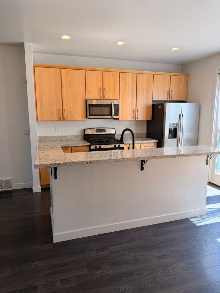 4827 W South Jordan Pkwy - Photo 3 of 14