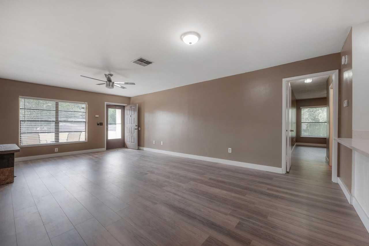 13608 S Village Dr #6204 - Photo 7 of 29