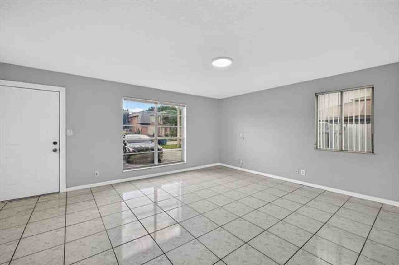 5435 5435 SW 44th Ter th 5435 - Photo 7 of 50