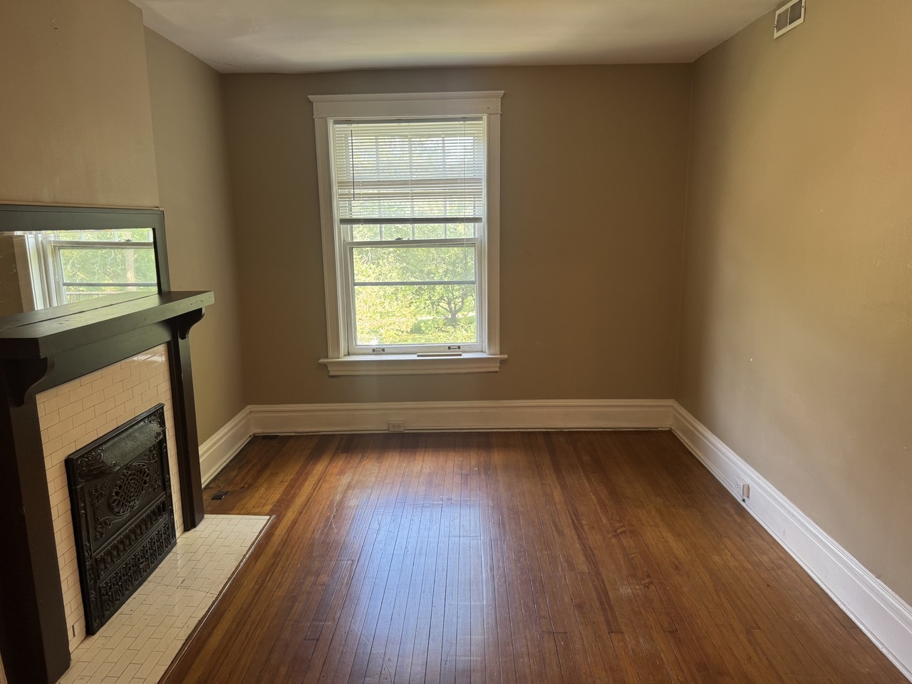 3870A Arsenal St #4 - Photo 3 of 16