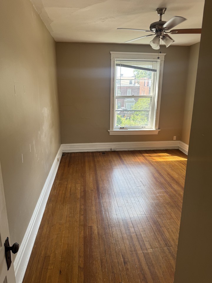 3870A Arsenal St #4 - Photo 7 of 16