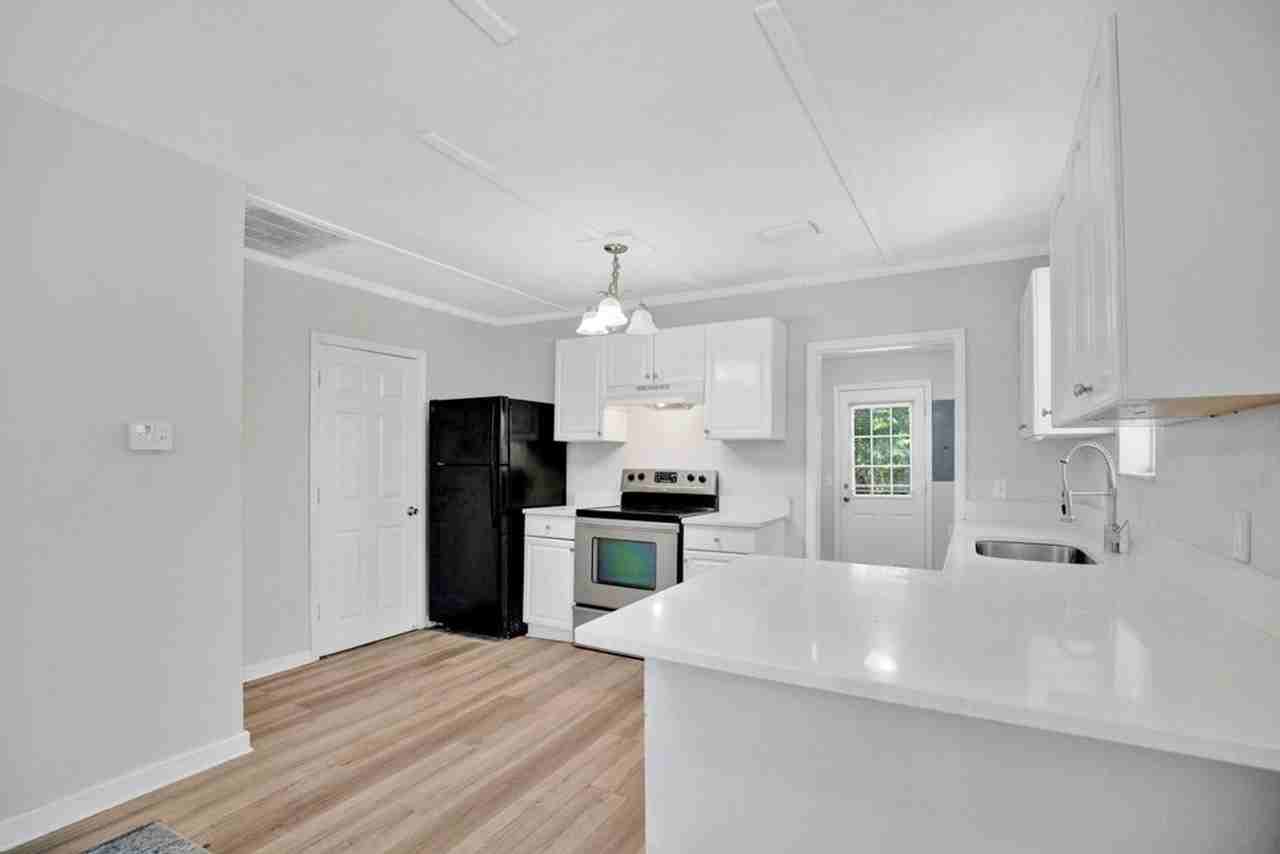2804 Keystone Dr - Photo 4 of 17