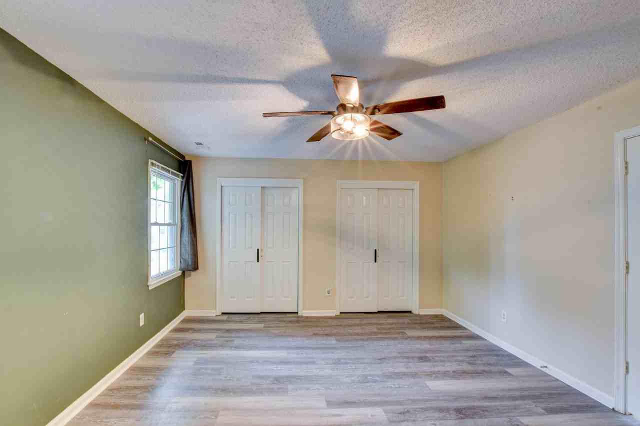 922 Willow Pt - Photo 5 of 33