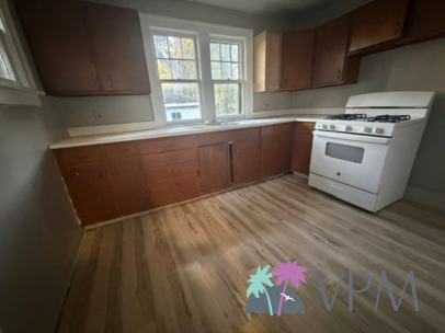 1213 E Fox St #1 - Photo 4 of 13