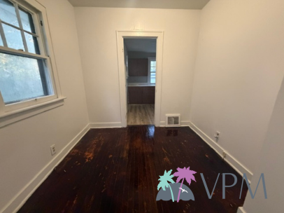 1213 E Fox St #1 - Photo 7 of 13