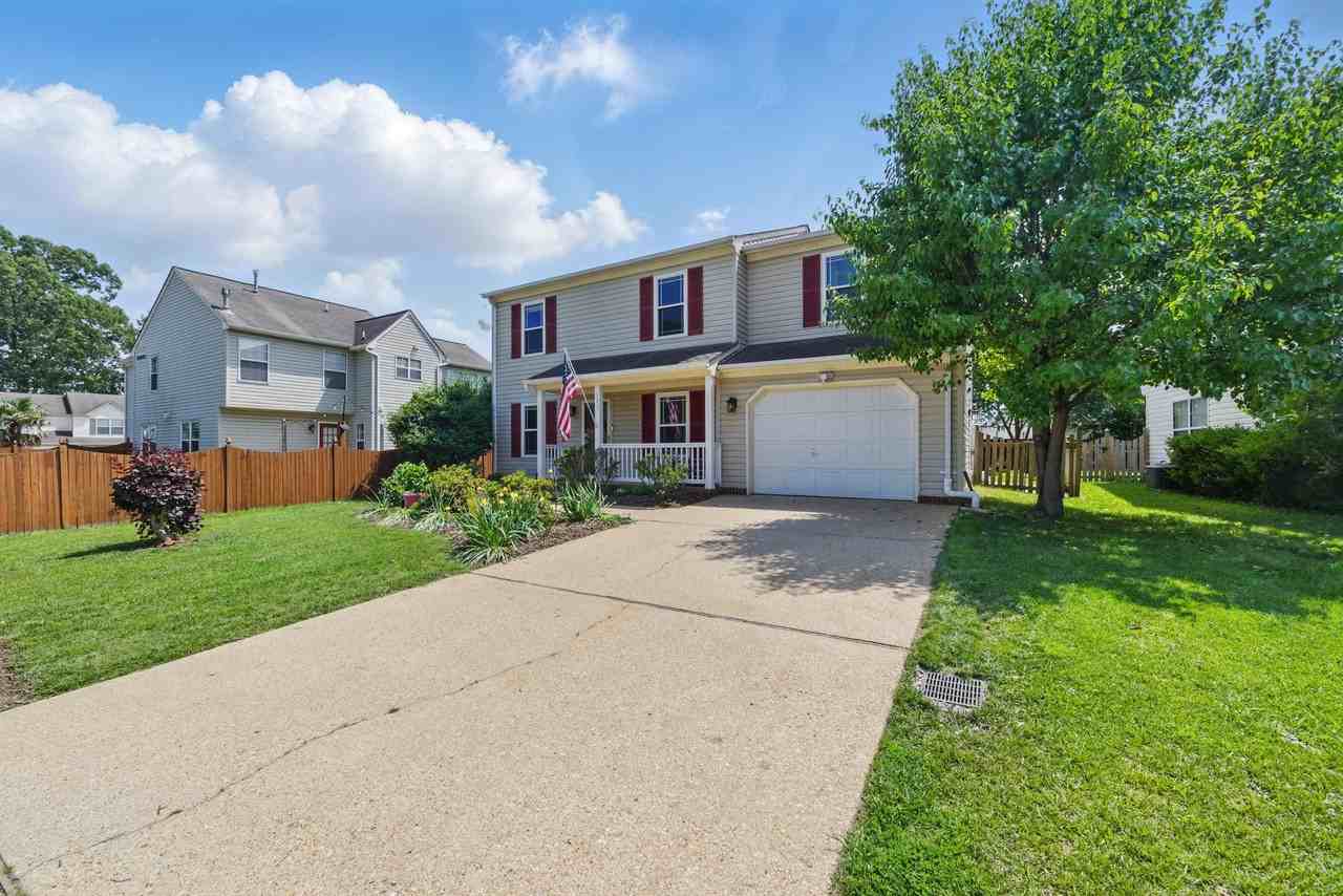 103 Crimson Ct #1 - Photo 4 of 39