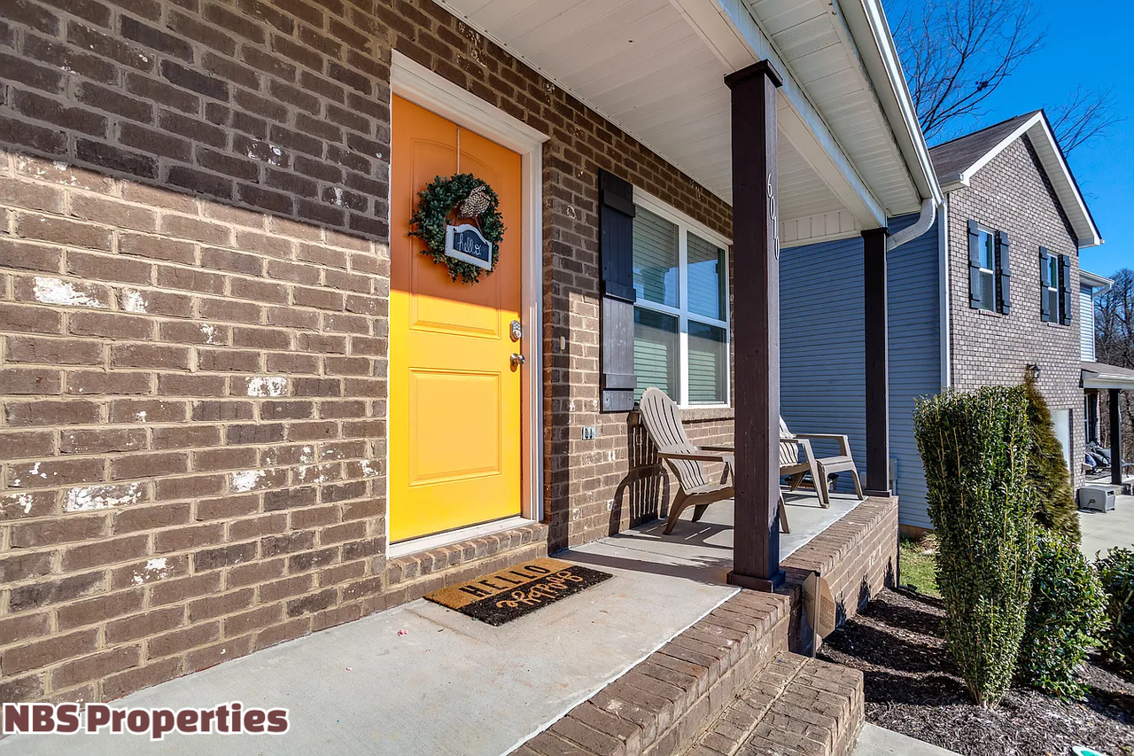6010 Freebird Ln #1 - Photo 4 of 27