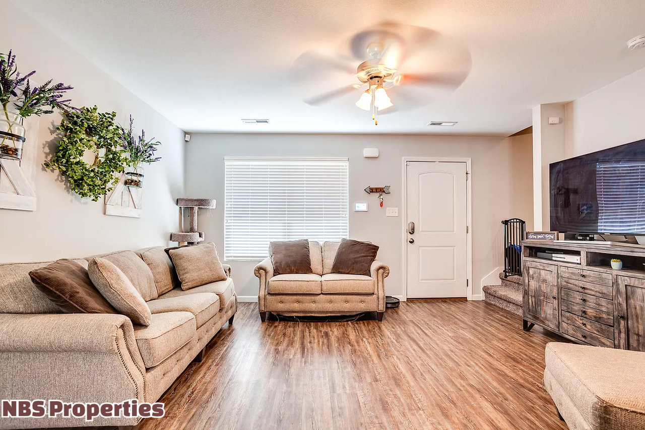 6010 Freebird Ln #1 - Photo 7 of 27