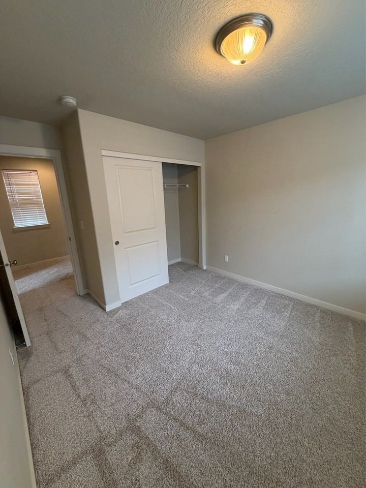 10722 Se 75th Ave #1 - Photo 6 of 17