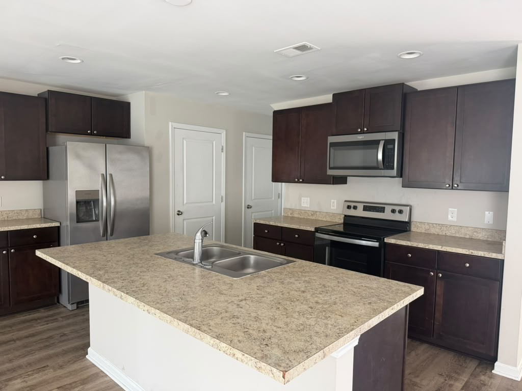248 Bender St #1 - Photo 3 of 13