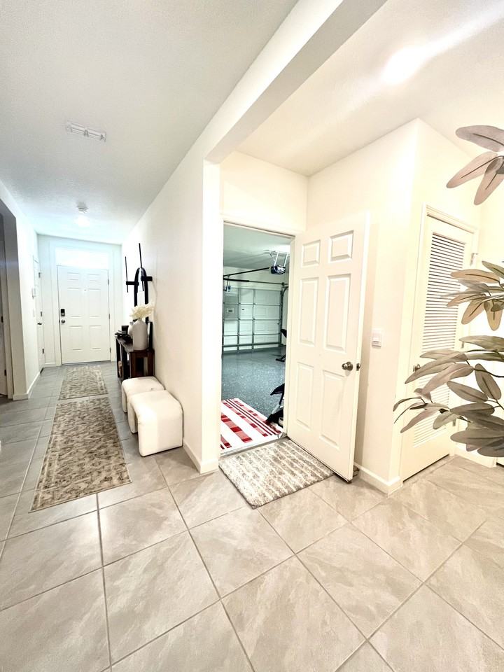 9832 Sw Triton Way #1 - Photo 5 of 18
