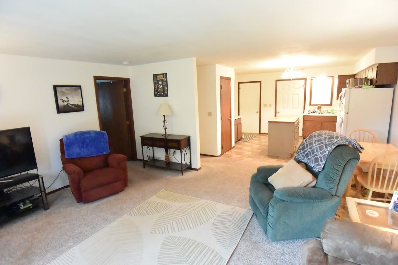 208 Curtis Ave #208 - Photo 7 of 10