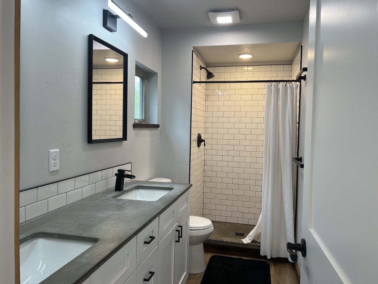 877 S Grant St #1 - Photo 7 of 18