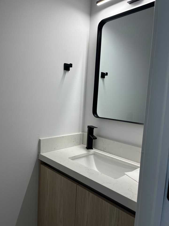 921 Nw 55th St #1 - Photo 5 of 16