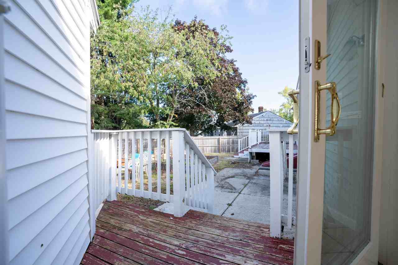 843 Highland Ave #1 - Photo 5 of 33