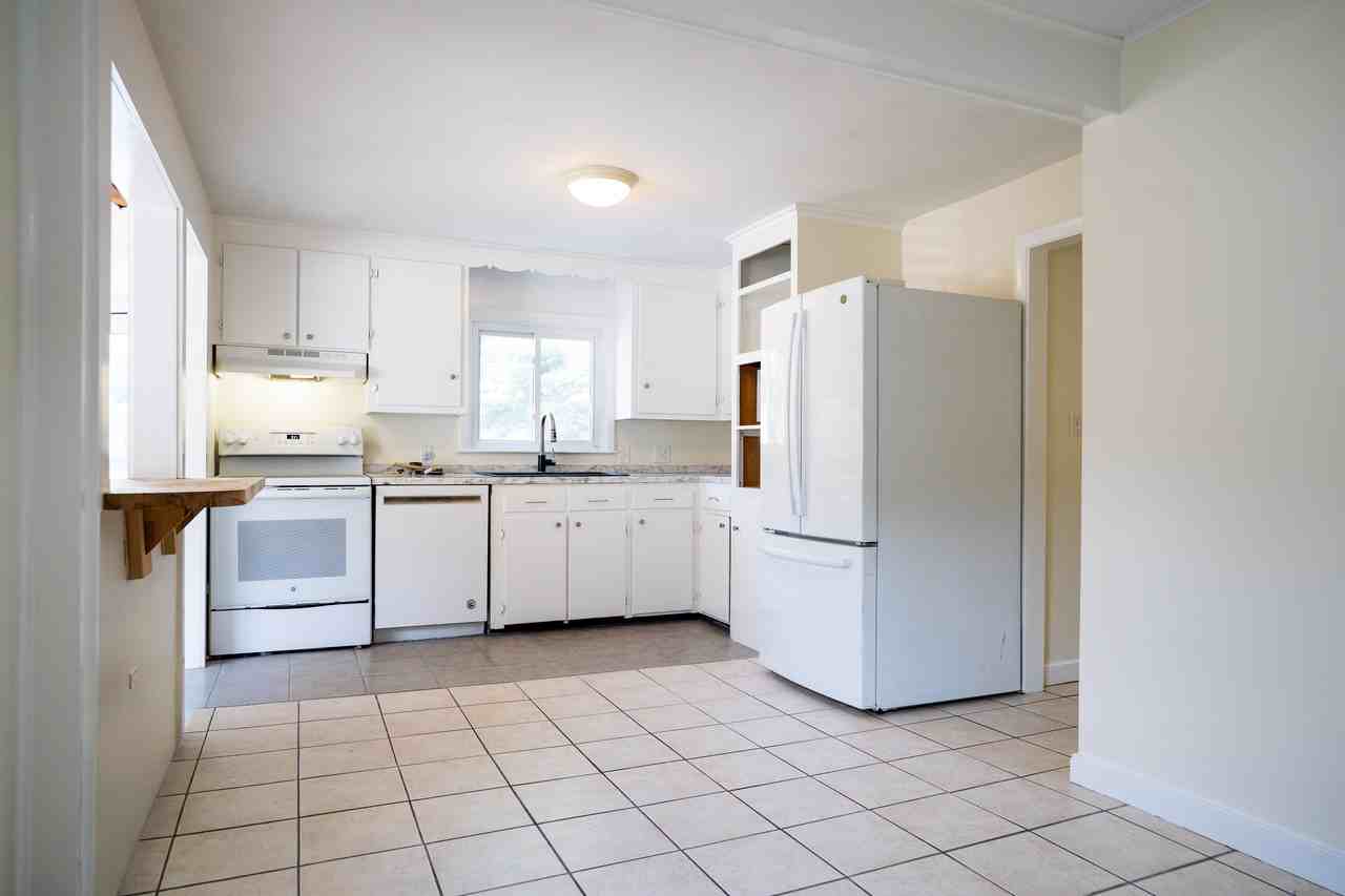 843 Highland Ave #1 - Photo 6 of 33