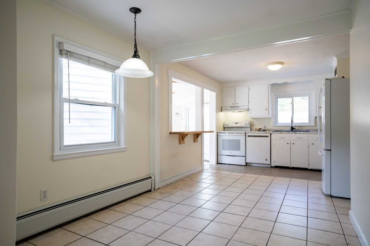 843 Highland Ave #1 - Photo 7 of 33