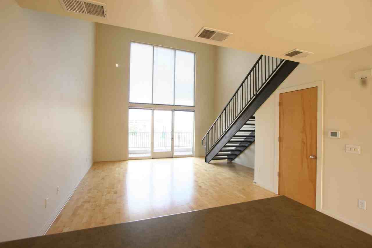 324 Broadway Blvd Ne #1 - Photo 5 of 14