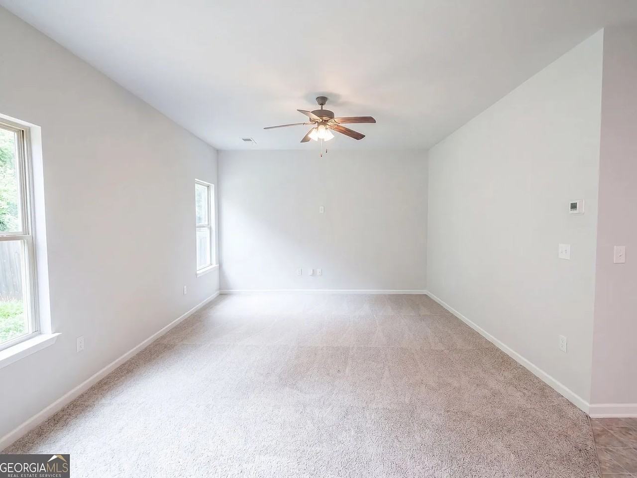 5053 Pioneer Parkway - Photo 7 of 14