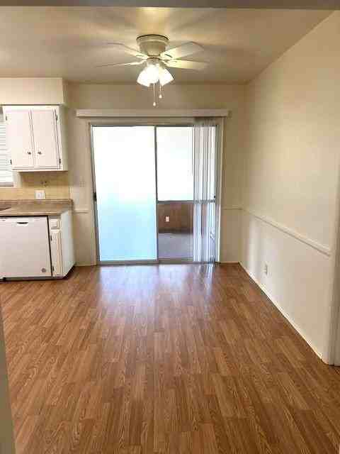 40537 Mulberry Dr - Photo 3 of 15