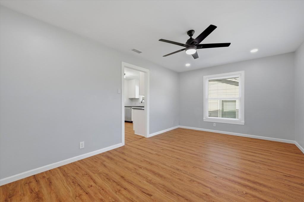 1412 E King St - Photo 3 of 21