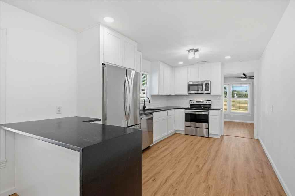 1412 E King St - Photo 7 of 21