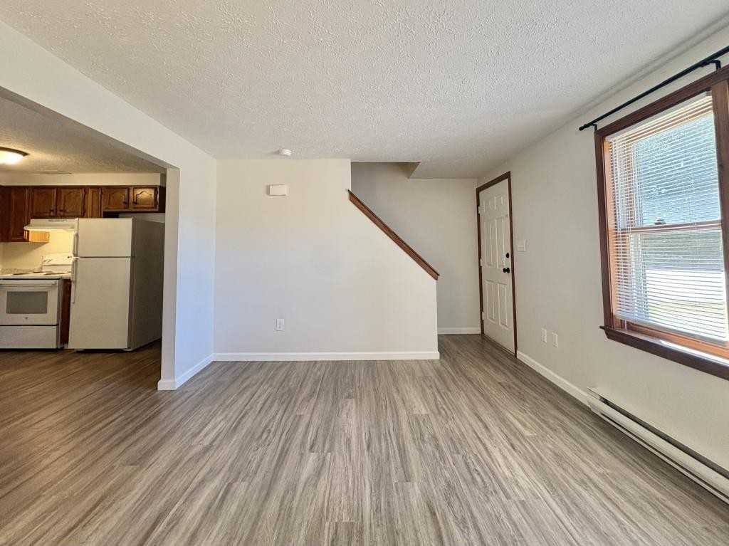 162 Twombley Rd Unit A - Photo 5 of 20