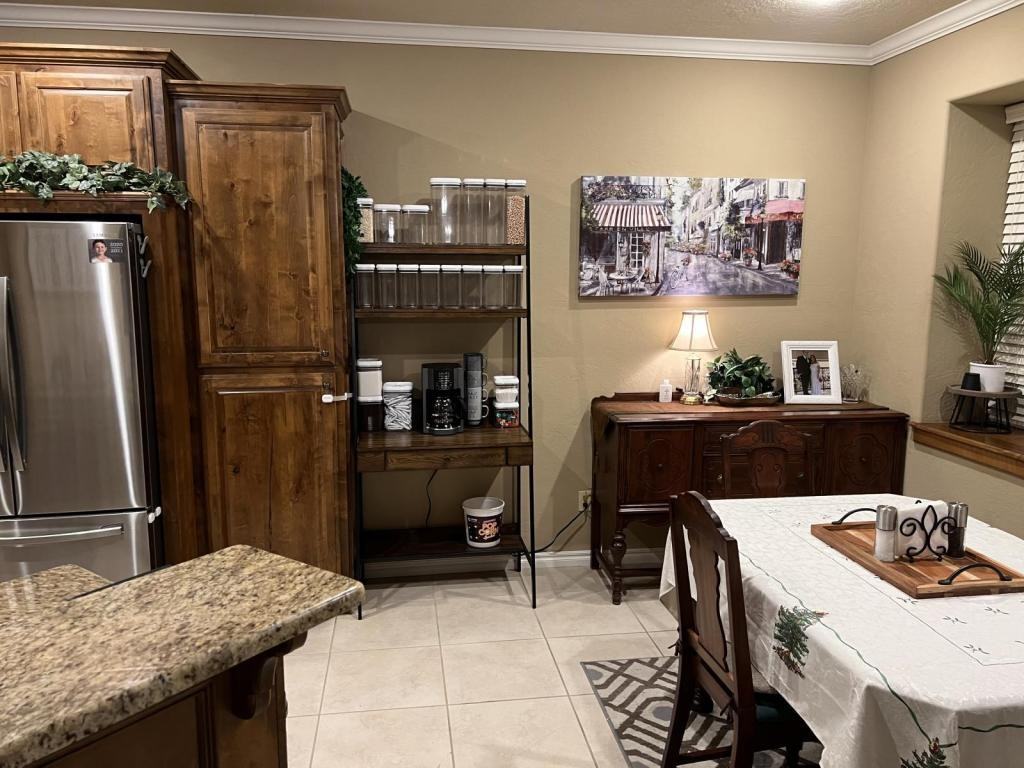 5007 Ne Haddington Pl - Photo 5 of 37