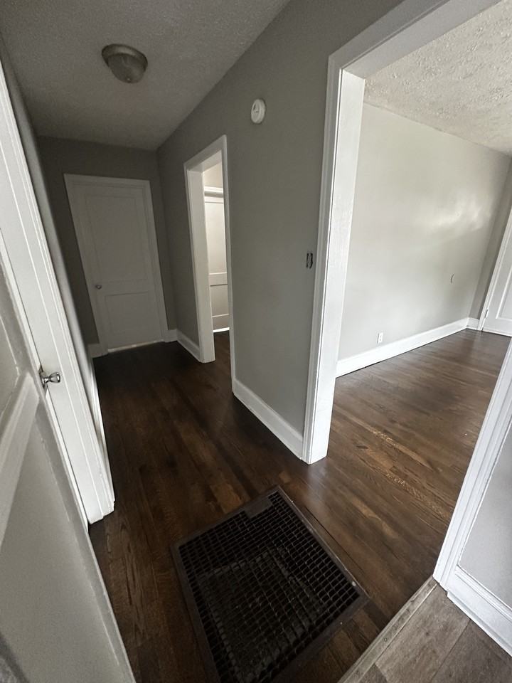 116 Park St - Photo 2 of 9