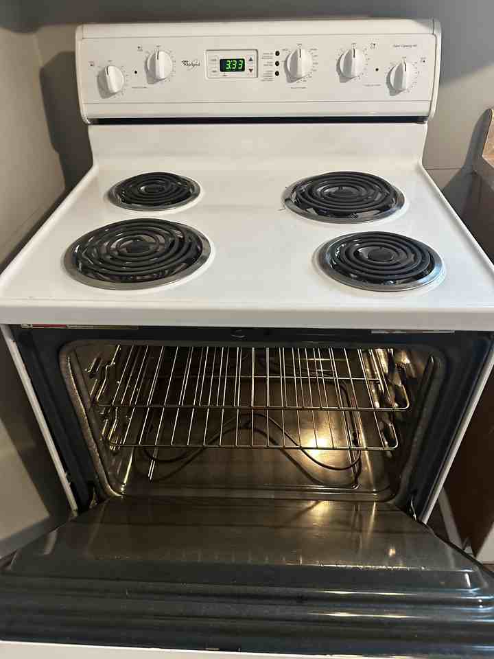 116 Park St - Photo 3 of 9