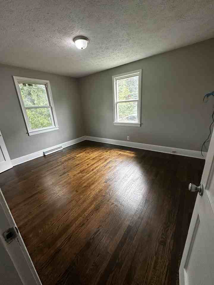 116 Park St - Photo 7 of 9