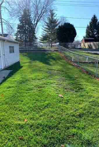 909 E Emerson St - Photo 4 of 13