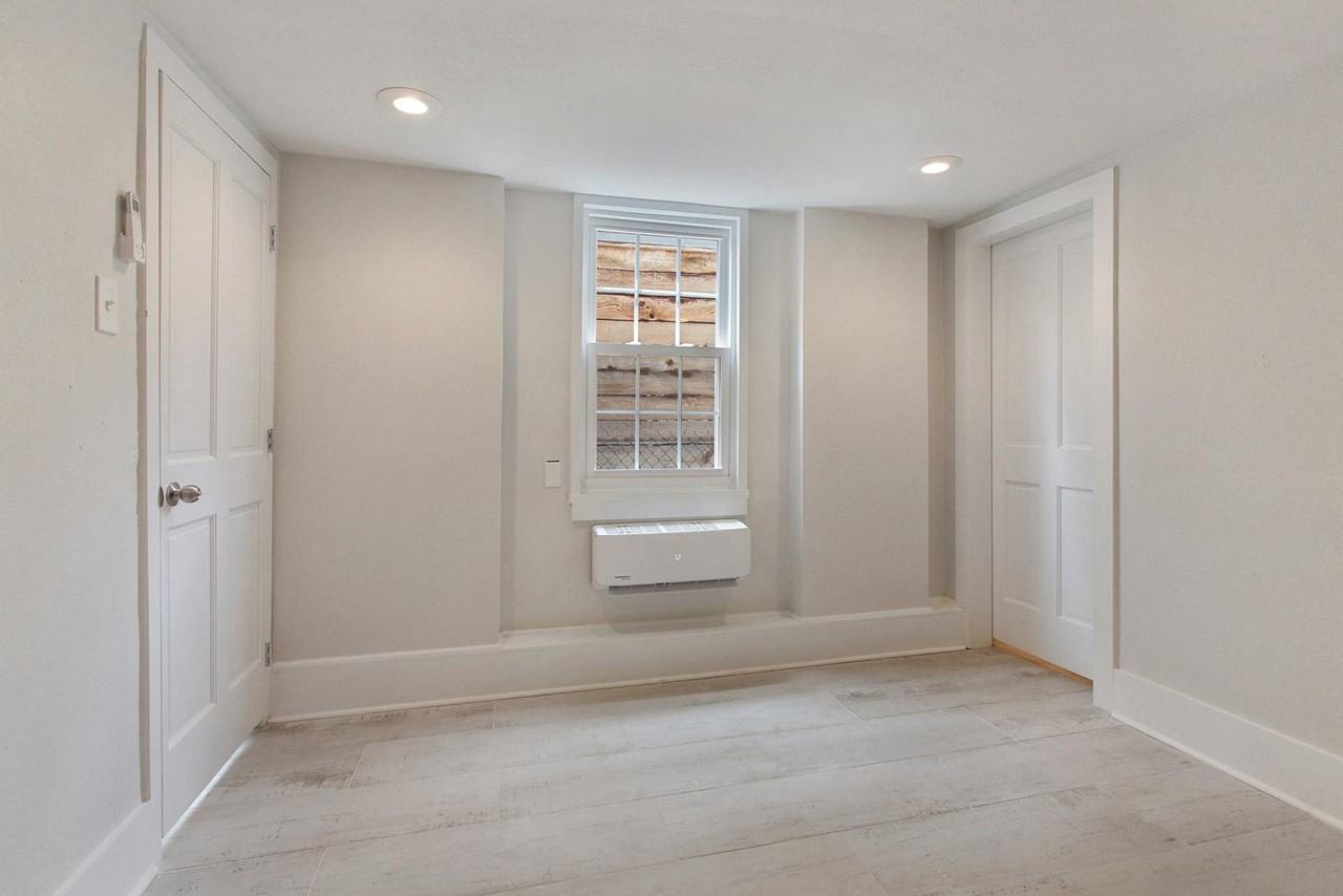 822 Franklin Ave #824A - Photo 3 of 7