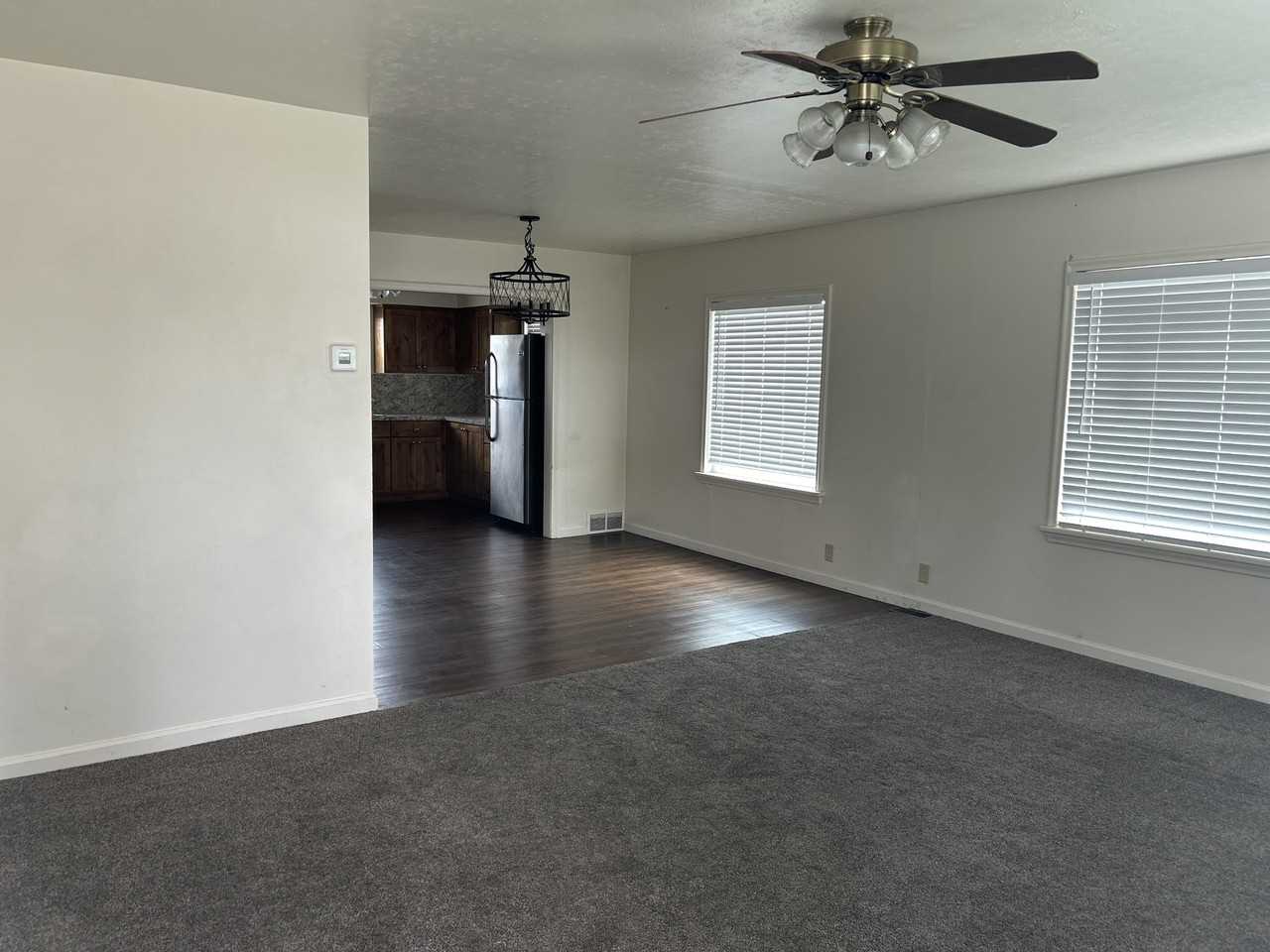 502 Gladstone St - Photo 2 of 11