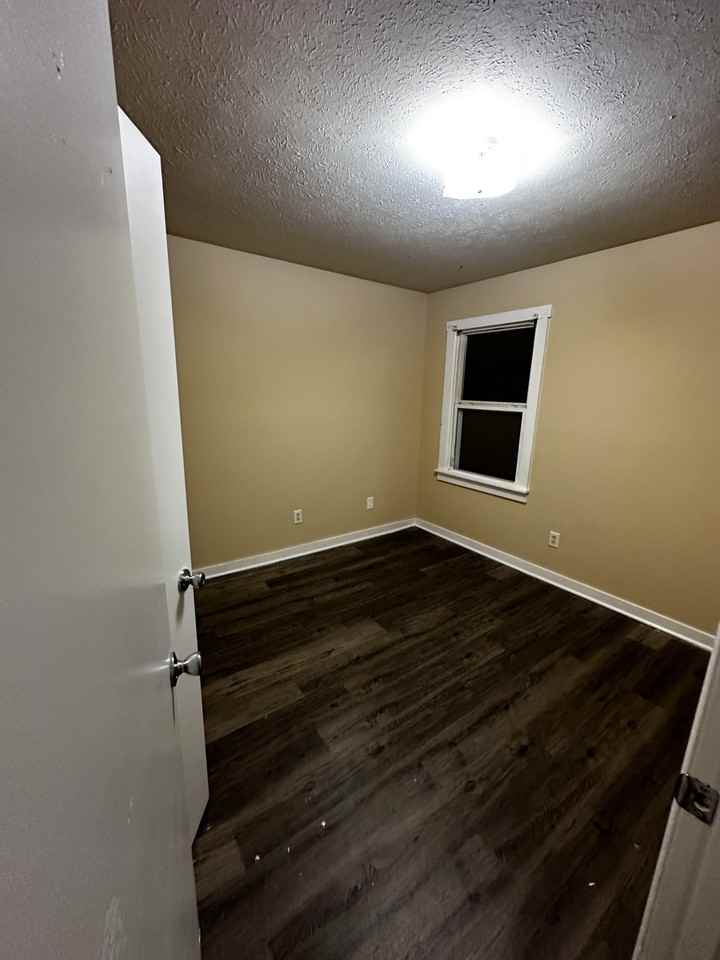 89 Meadow Green Dr #11 - Photo 3 of 9