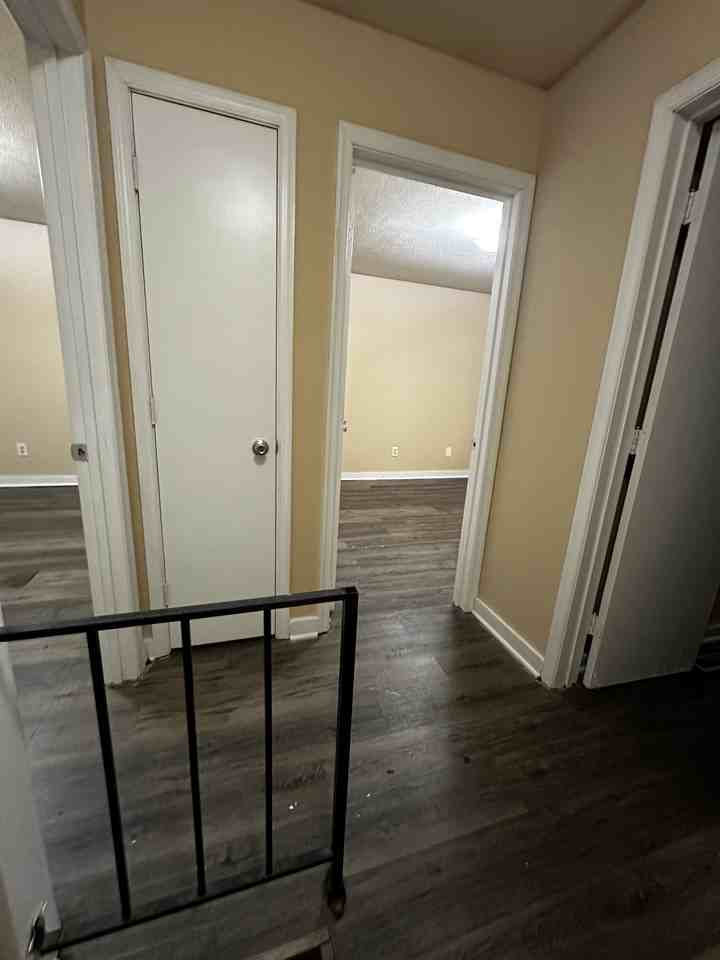 89 Meadow Green Dr #11 - Photo 4 of 9