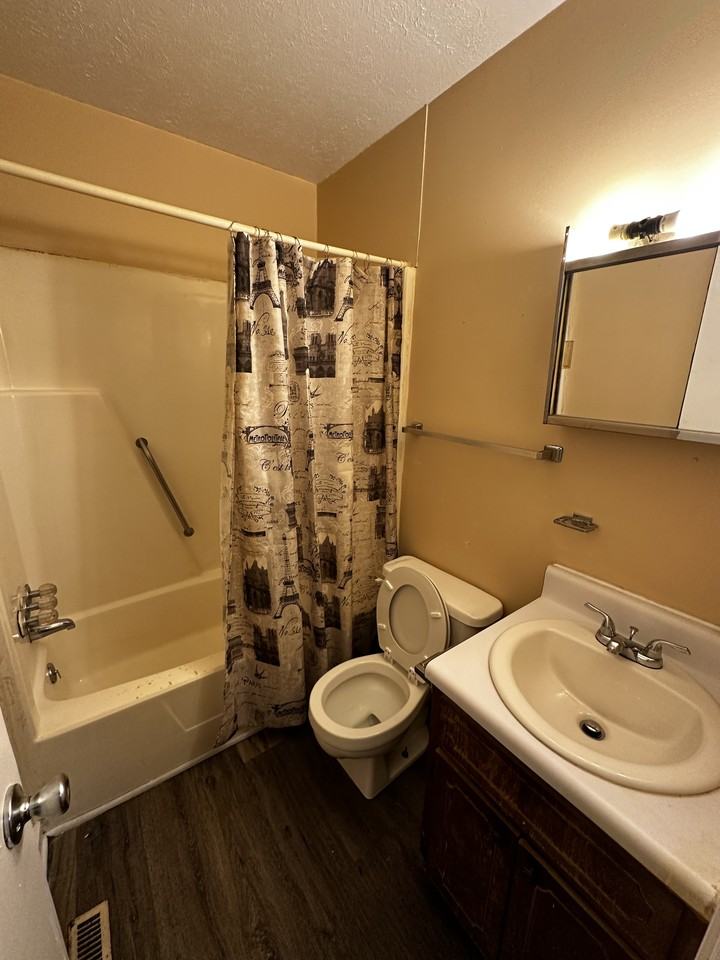 89 Meadow Green Dr #11 - Photo 7 of 9