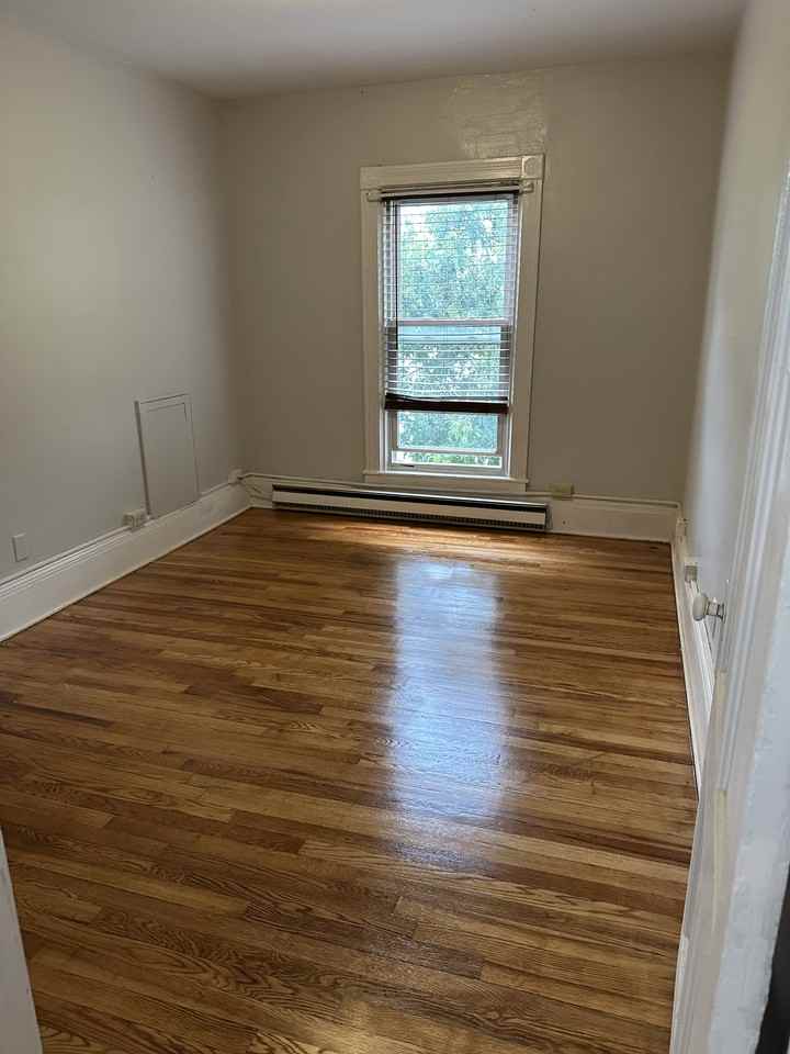 44 Elm St #2 - Photo 4 of 8