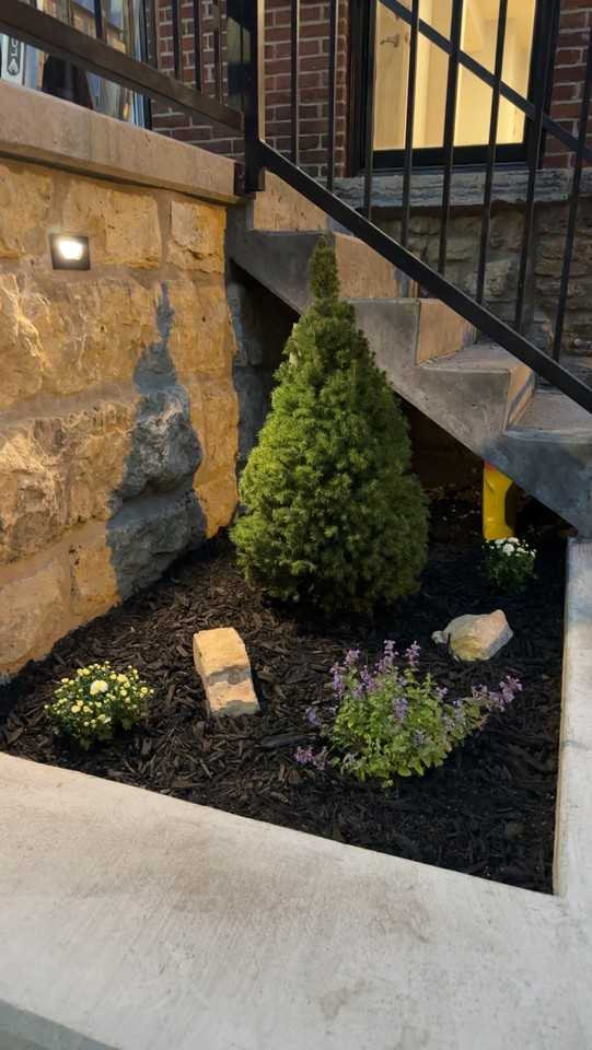 47 Bluff St #47B - Photo 2 of 11