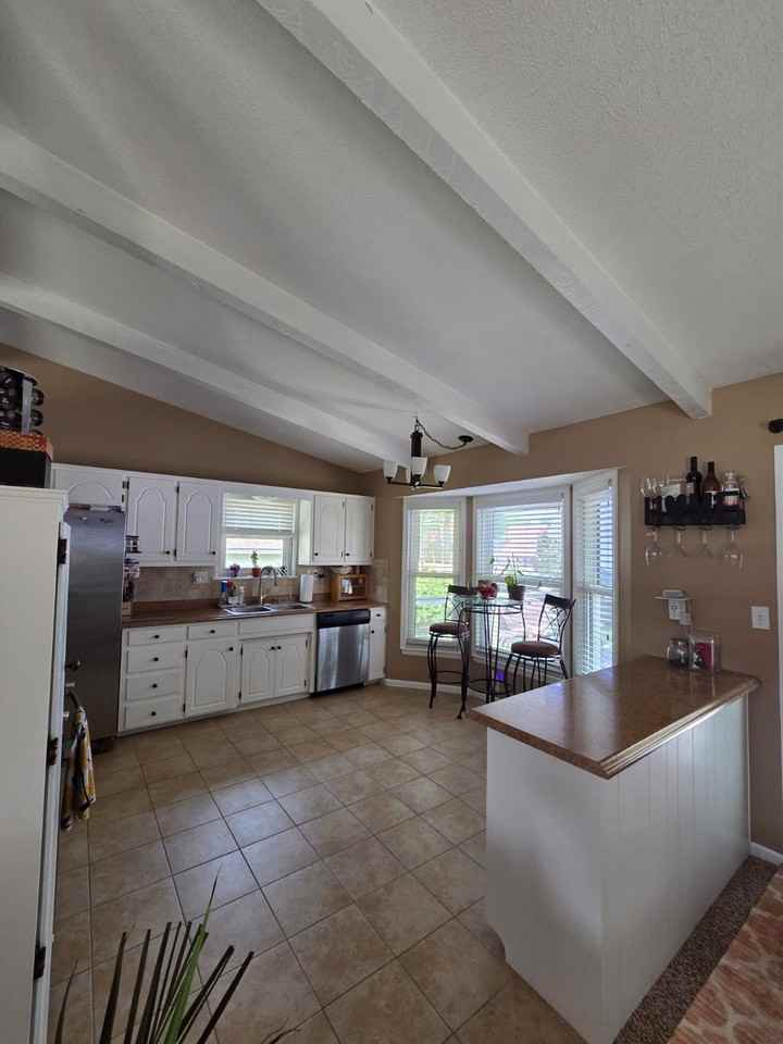 18706 E 28th St S - Photo 2 of 23