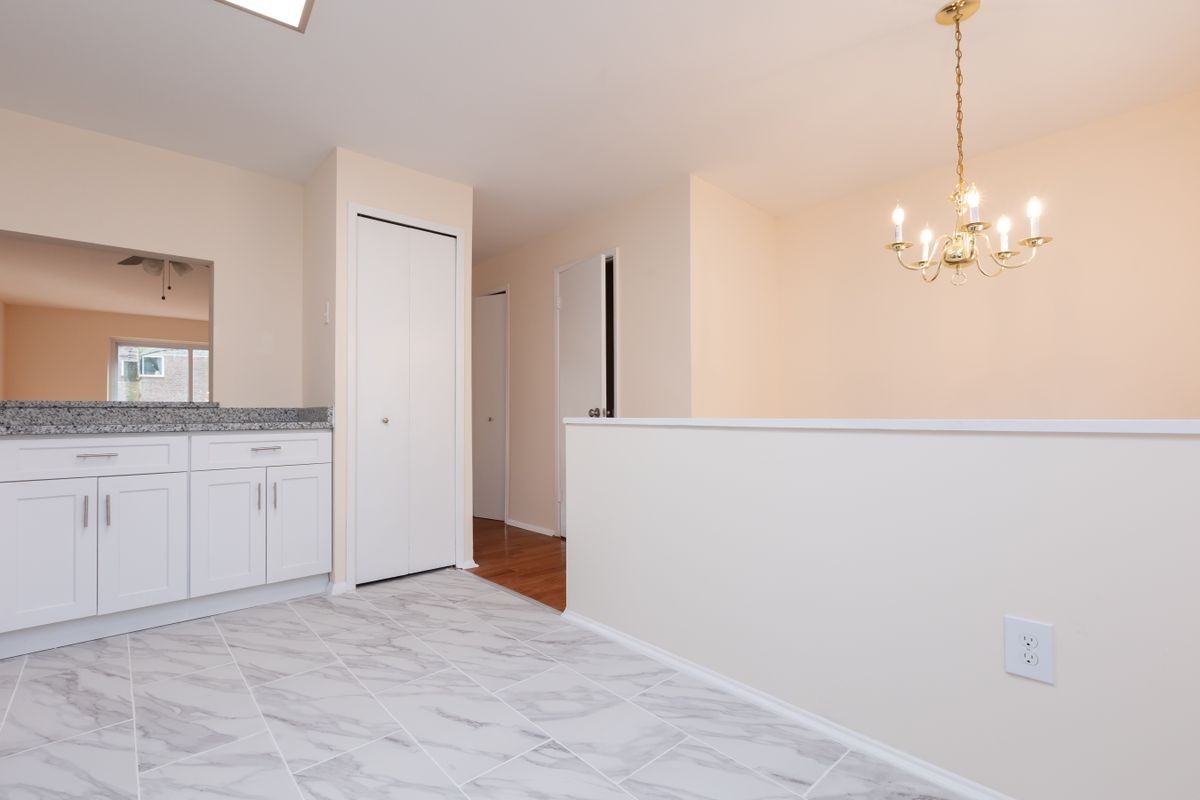 9752 Early Spring Way - Photo 4 of 24