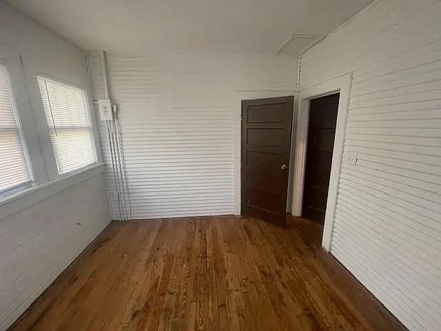 350 Vardaman St - Photo 5 of 11